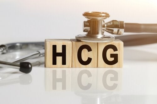 Dieta hCG: charakterystyka i możliwe zagrożenia