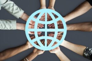 Globalizacja społeczna: cechy, zalety i wady