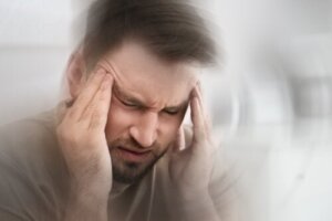 Co to jest niedociśnienie wewnątrzczaszkowe? Objawy, przyczyny i leczenie