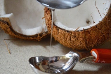 Olej kokosowy - zastosowania, jakie znajduje w kosmetyce