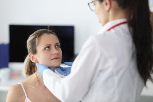 Biopsja gruczołów ślinowych: kiedy trzeba ją wykonać?