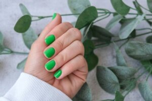 Wegański manicure: czym jest i jakie są jego zalety?