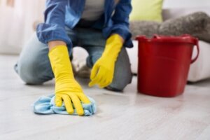 8 wskazówek dotyczących skutecznego gruntownego sprzątania domu