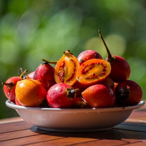 6 korzyści ze spożywania owoców tamarillo