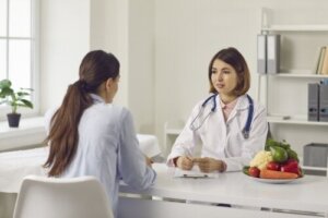 Zespół policystycznych jajników: zalecana dieta i odżywianie