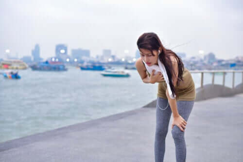 Nudności po ćwiczeniach: dlaczego się pojawiają?